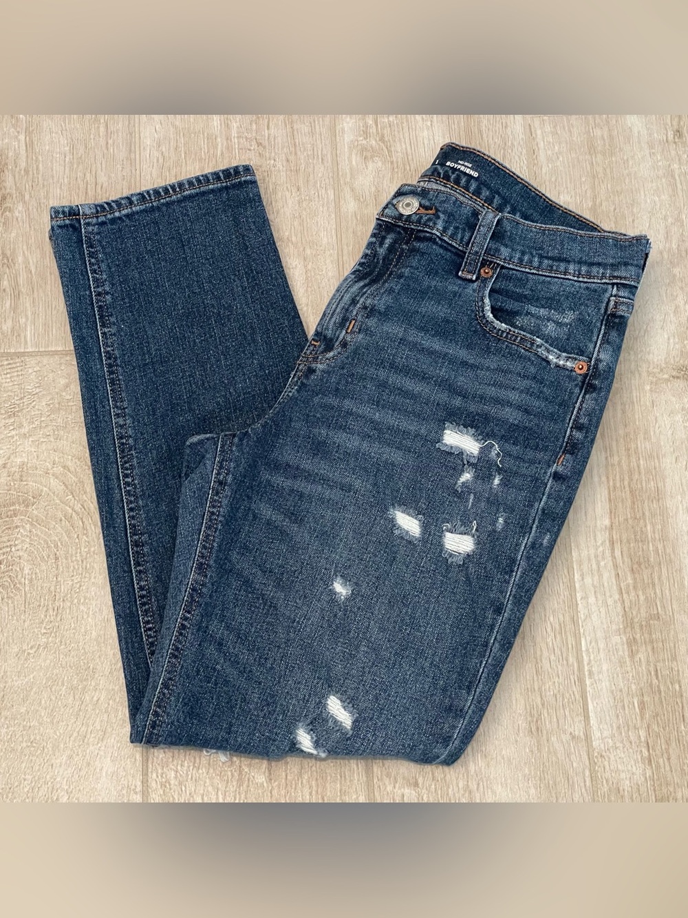Old Navy Boyfriend High-Rise Jeans, size 2
